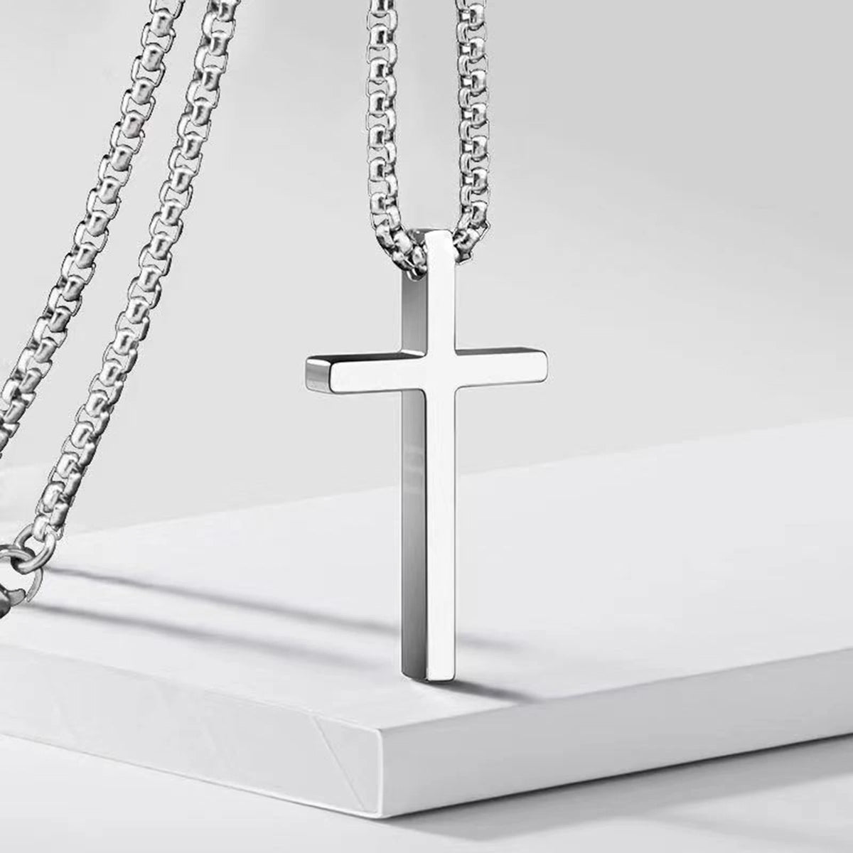 Collar Cruz Minimal