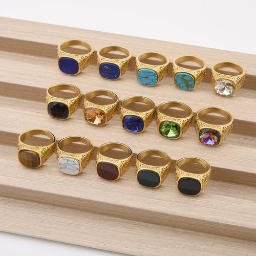 Anillo Sello Imperial Dorado · 17 Piedras