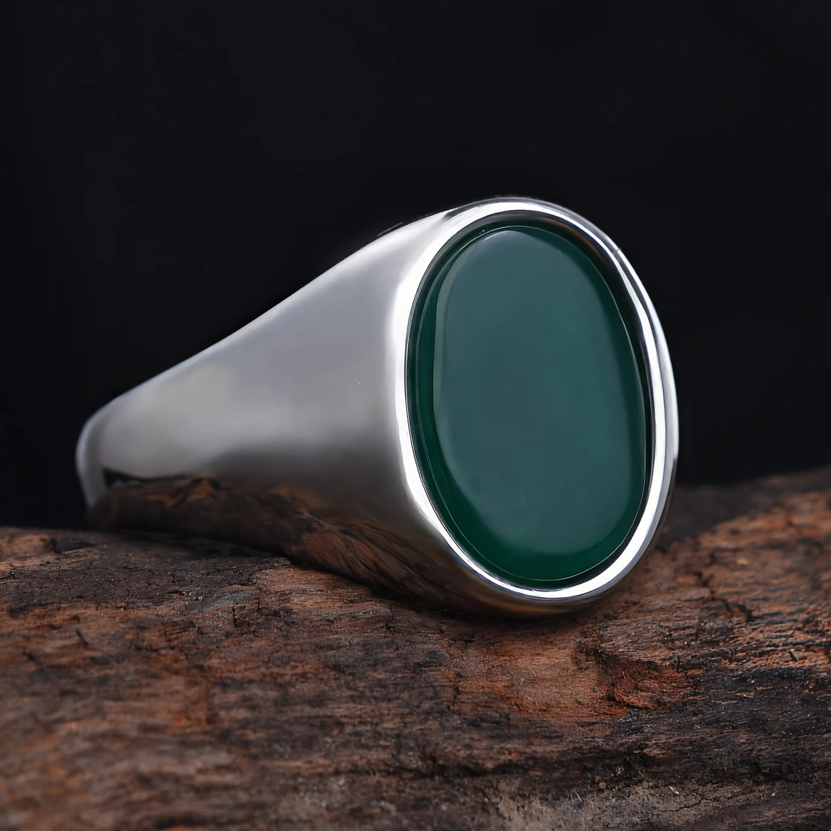 Anillo Sello Oval con Piedra · 7 Piedras