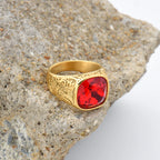 Anillo Sello Imperial Dorado · 17 Piedras