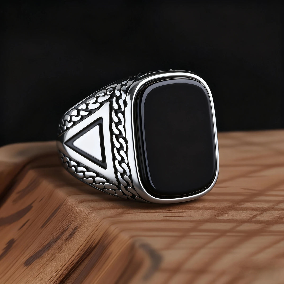 Anillo Sello Delta · 15 Piedras